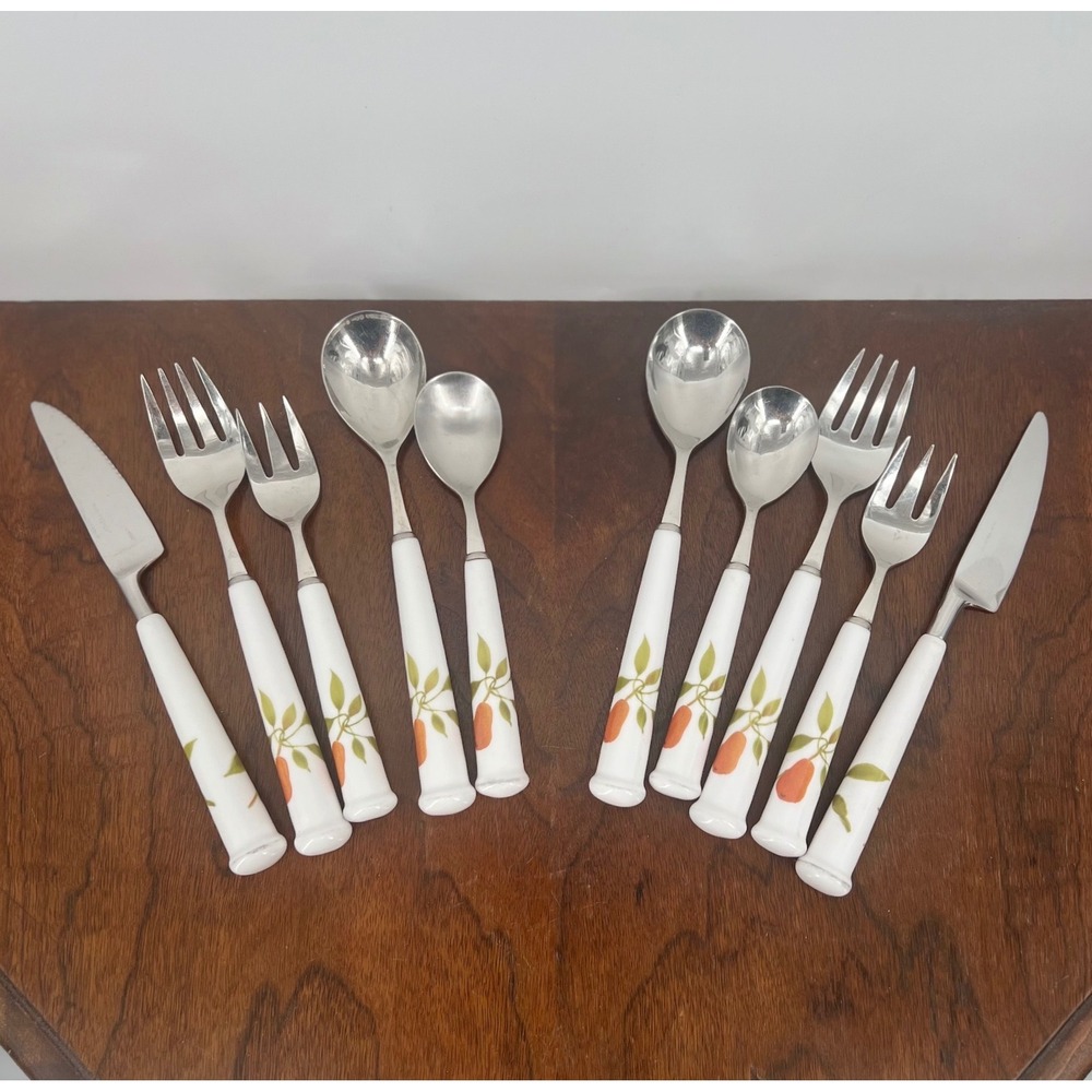 Noritake Flatware Set Stainless Ceramic Berries 'N Such Edition White 10pc Rero